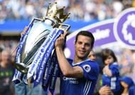 LONDON, ENGLAND - MAY 21:  Cesar Azpilicueta of Chelsea holds the premier league trophy following the Premier League match between Chelsea and Sunderland at Stamford Bridge on May 21, 2017 in London, England.  (Photo by Shaun Botterill/Getty Images)